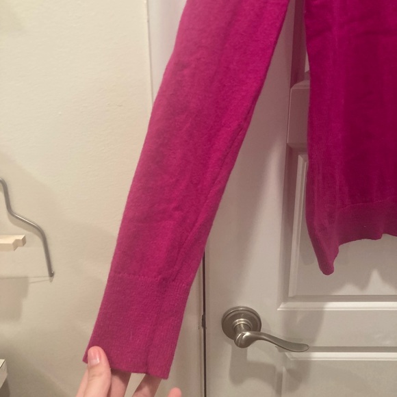 Cute, comfortable and colorful sweater from Banana Republic! - Picture 8 of 9